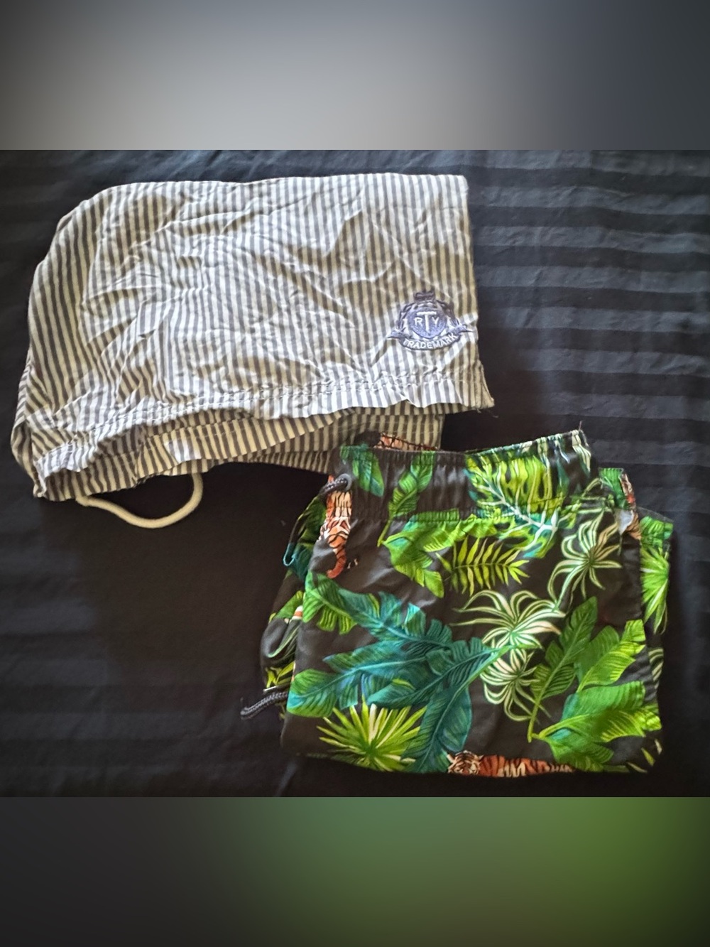 Lot Men's Bathing Trunks Sz M